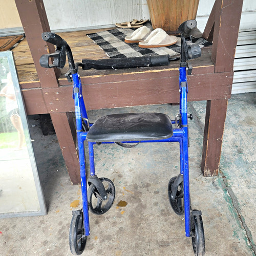 Hugo blue wheel - 4-wheel, rollator